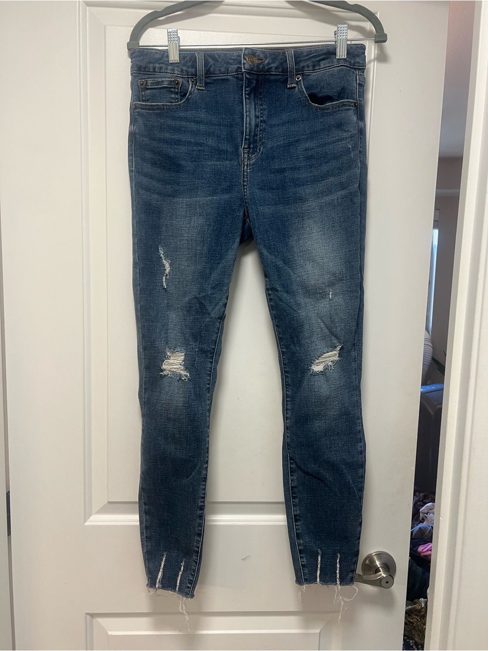 Pistola Distressed Skinny Jeans